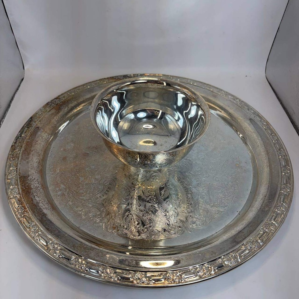 Oneida Silver Plate Chip and Dip Set Round Serving Platter Bowl Vintage USA
